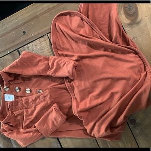 2 Lou Lou company NB gowns and hat